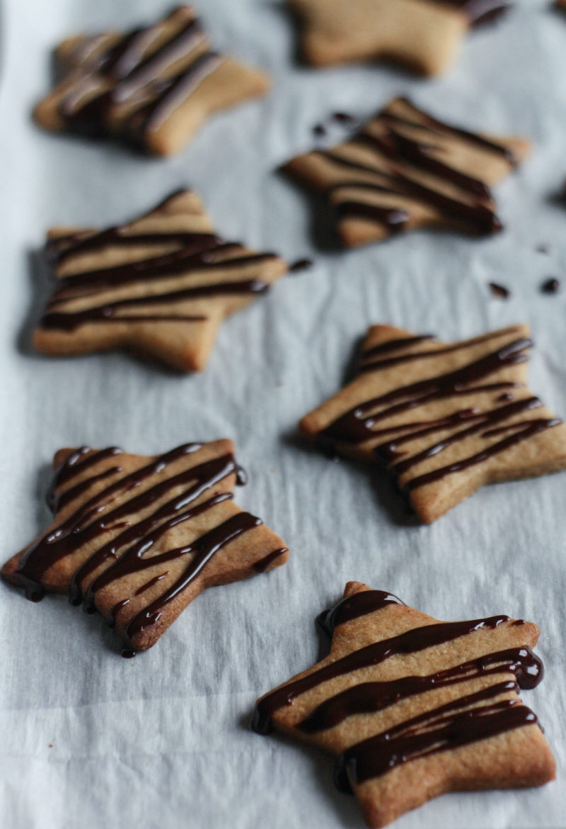 Biscotti al burro di arachidi e cioccolato fondente ...